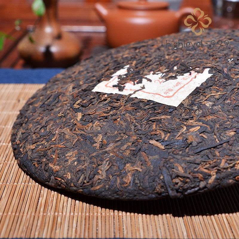 357g Ripe Pu'er Tea Cake 2003 Gongting Menghai Qizi Yunnan Mountain Grown Tea