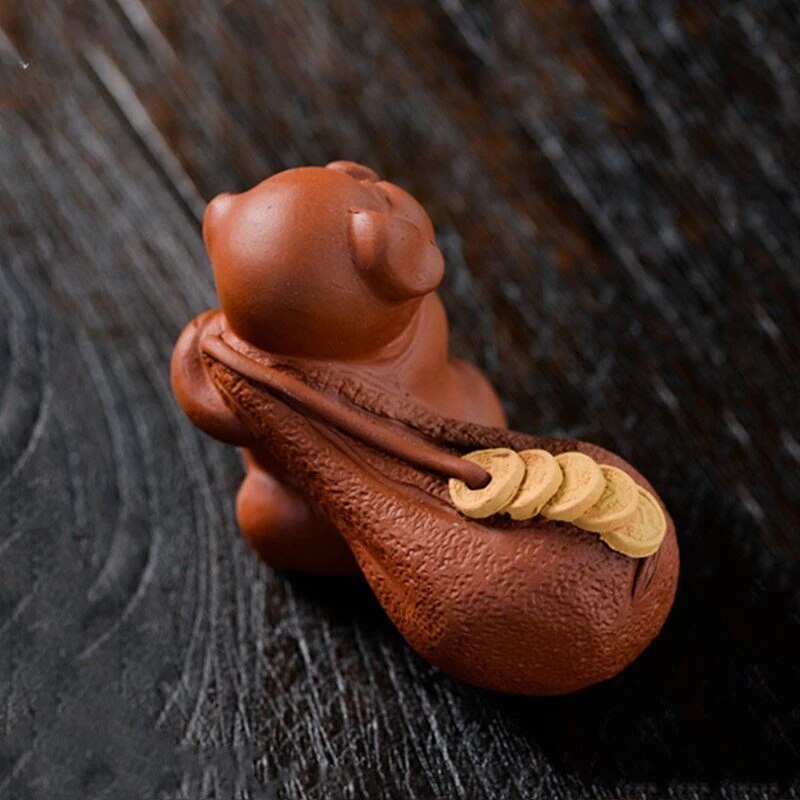 Yixing Purple Clay Tea Pet Lucky Piglet Statue Ornaments Handmade Tea Figurine