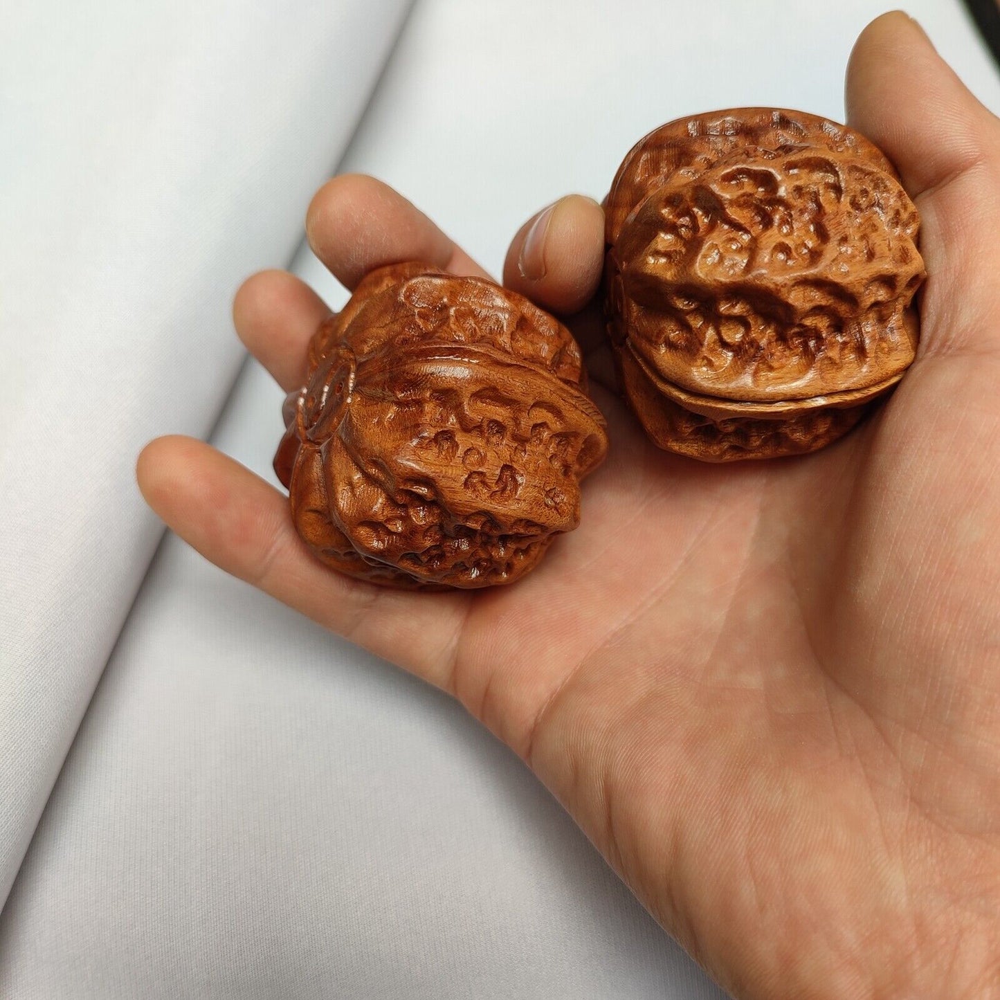 Chinese Rosewood Carved walnut Statue Wooden ornaments anxiety relief items rare