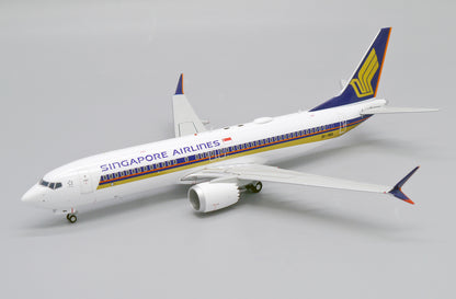 1:200 JC Wings Singapore Airlines B737 MAX 8 Passenger Airplane Diecast Model