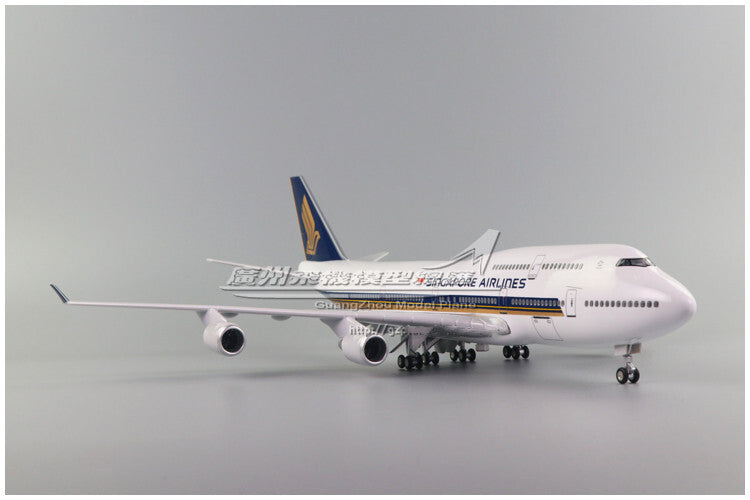 47CM 1:150 SINGAPORE AIRLINES BOEING 747-400 Airplane Landing gears Resin Model
