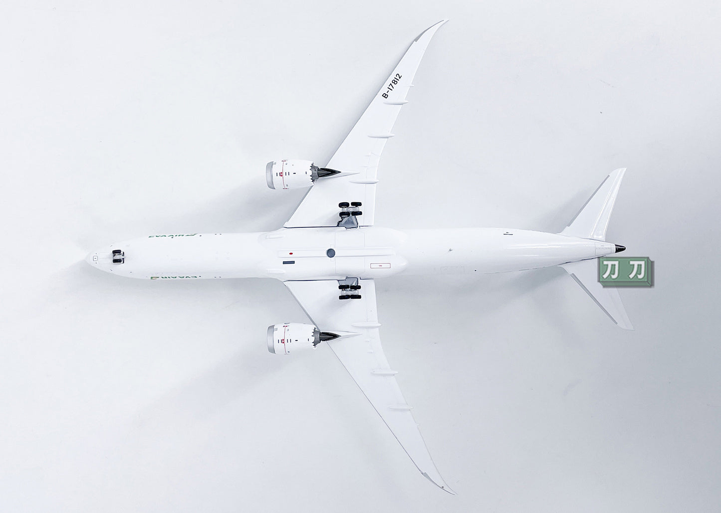 1:400 NG Models EVA AIR B787-10 Passenger Airplane Diecast Aircraft Model