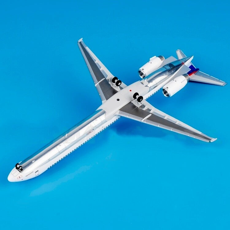 1:200 GeminiJets Delta Airlines McDonnell Douglas MD-90 Diecast Aircraft Model