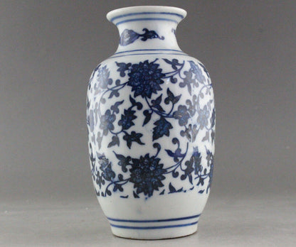 5 inch RARE BLUE AND WHITE PORCELAIN FLOWER VASE OF CHINESE ANTIQUE