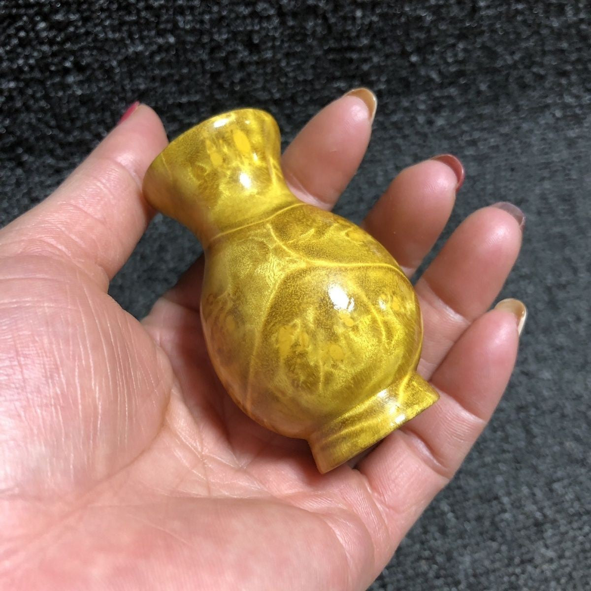 Camphor Wood Vase 6×3cm Hand Carved Wenwan Pocket Decor Craft
