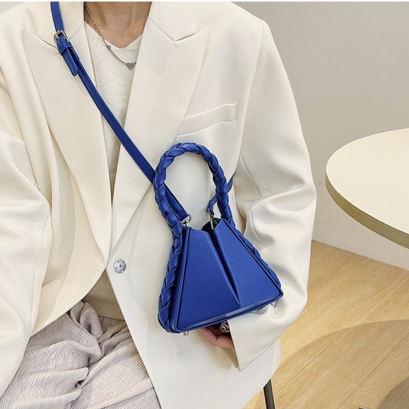 Shoulder Bag Simple Triangle Fashion Small Bag Handbag Purse Travel 16*20*7 CM