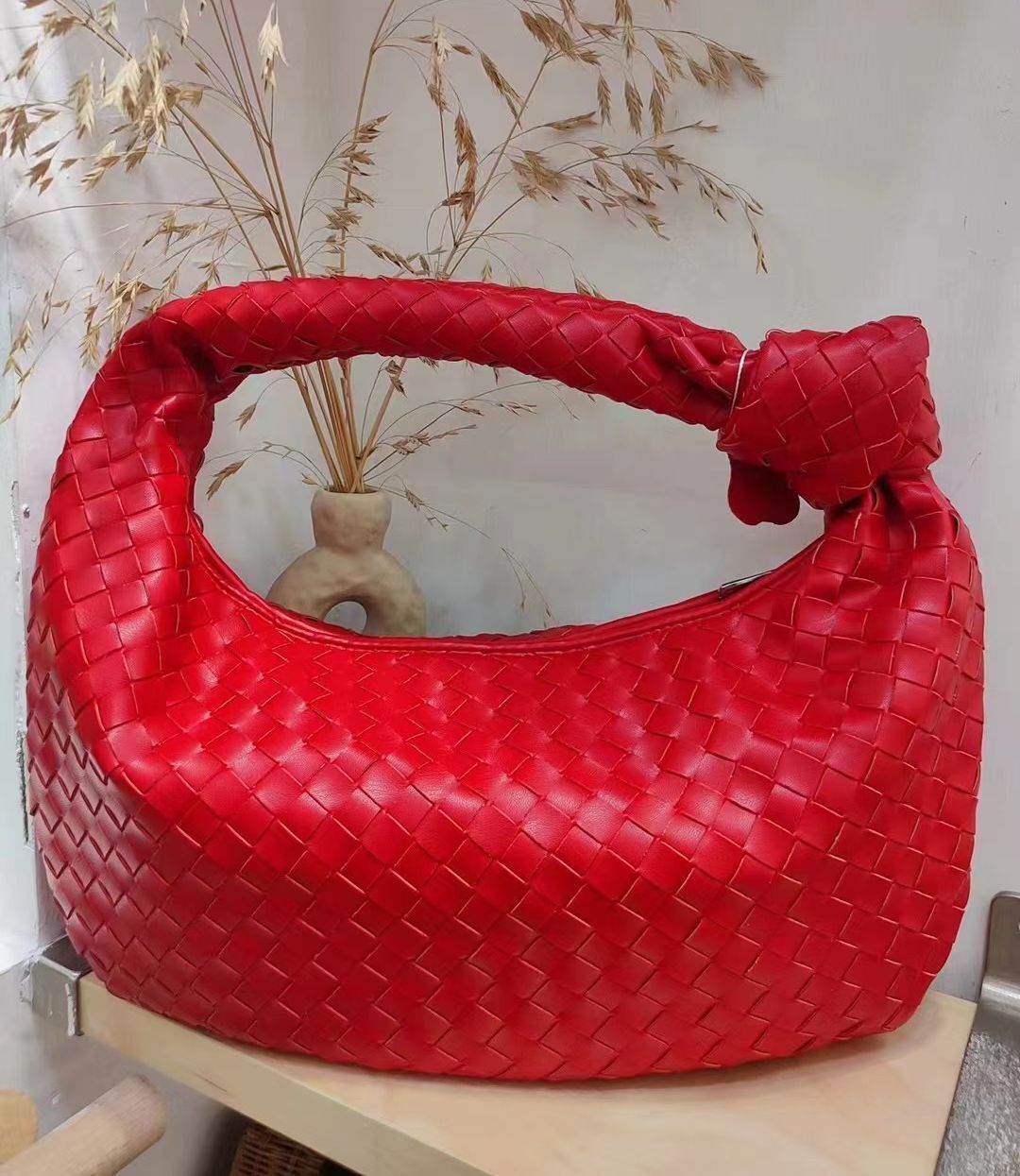 Luxury Synthetic Leather Handbag Large Shoulder Bag Woven Soft Underarm Bag Zipp