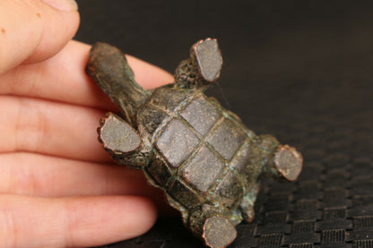 Rare Chinese bronze tortoise figure Statue Tea pet Art table decoration