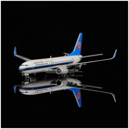 1:400 JC Wings CHINA SOUTHERN Boeing 737-800 Passenger Airplane Diecast Model