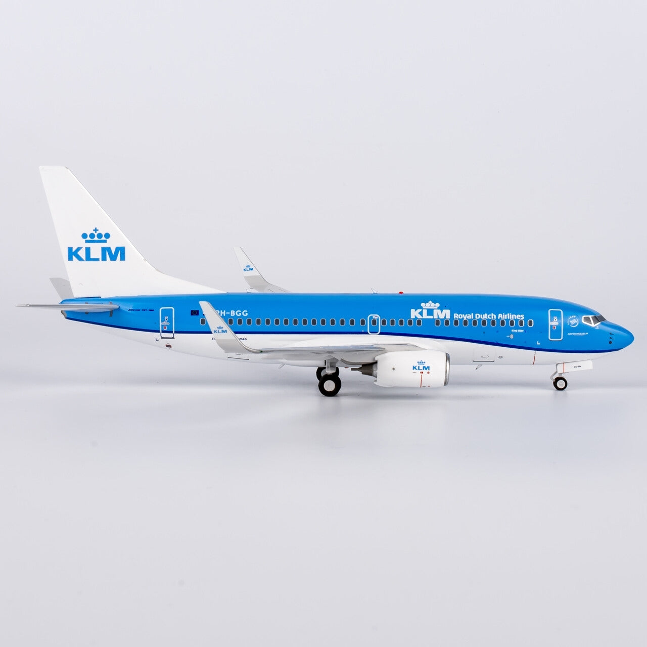 1:200 NG Models KLM Boeing 737-700/W Plane Diecast Aircraft Model PH-BGG