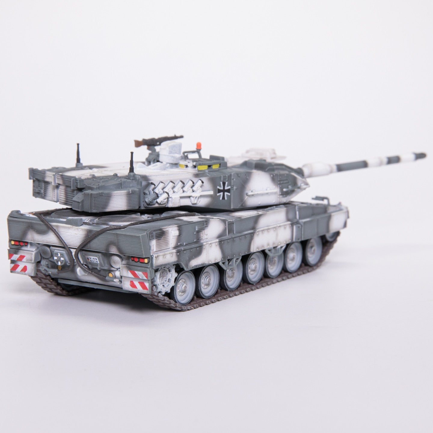 Panzerkampf 1/72 German Leopard 2A7 Main Battle Tank Snow Painted Finished model