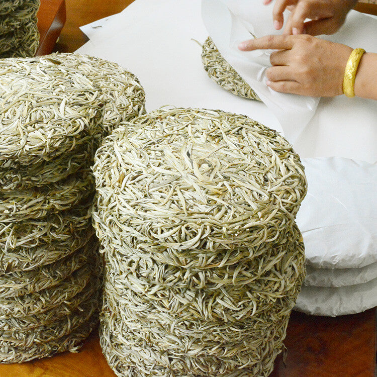 YunNan JingGu White Tea Cake Silver Needle Bai Hao Yin Zhe Beeng tea uncooked