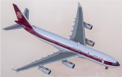 1:400 Phoenix Qatar Amiri Flight Airbus 340-200 Passenger Airplane Diecast Model