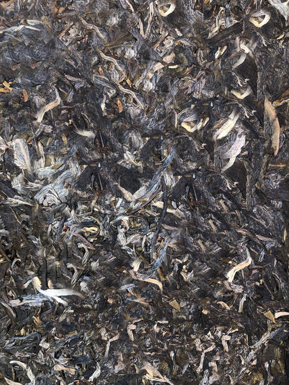 Icelandic Big Brick Four Heavenly Kings Pure Material Raw Tea 500g/17.6oz