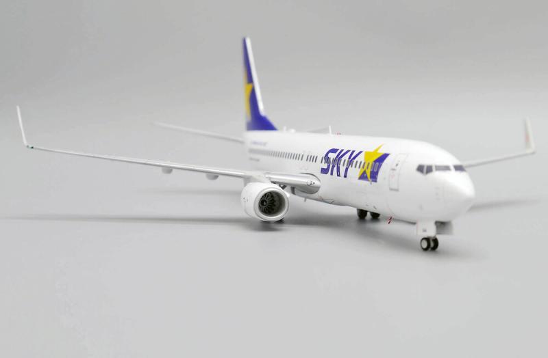 1:200 JC Wings SKYMARK BOEING B737-800 Passenger Airplane Diecast Aircraft Model