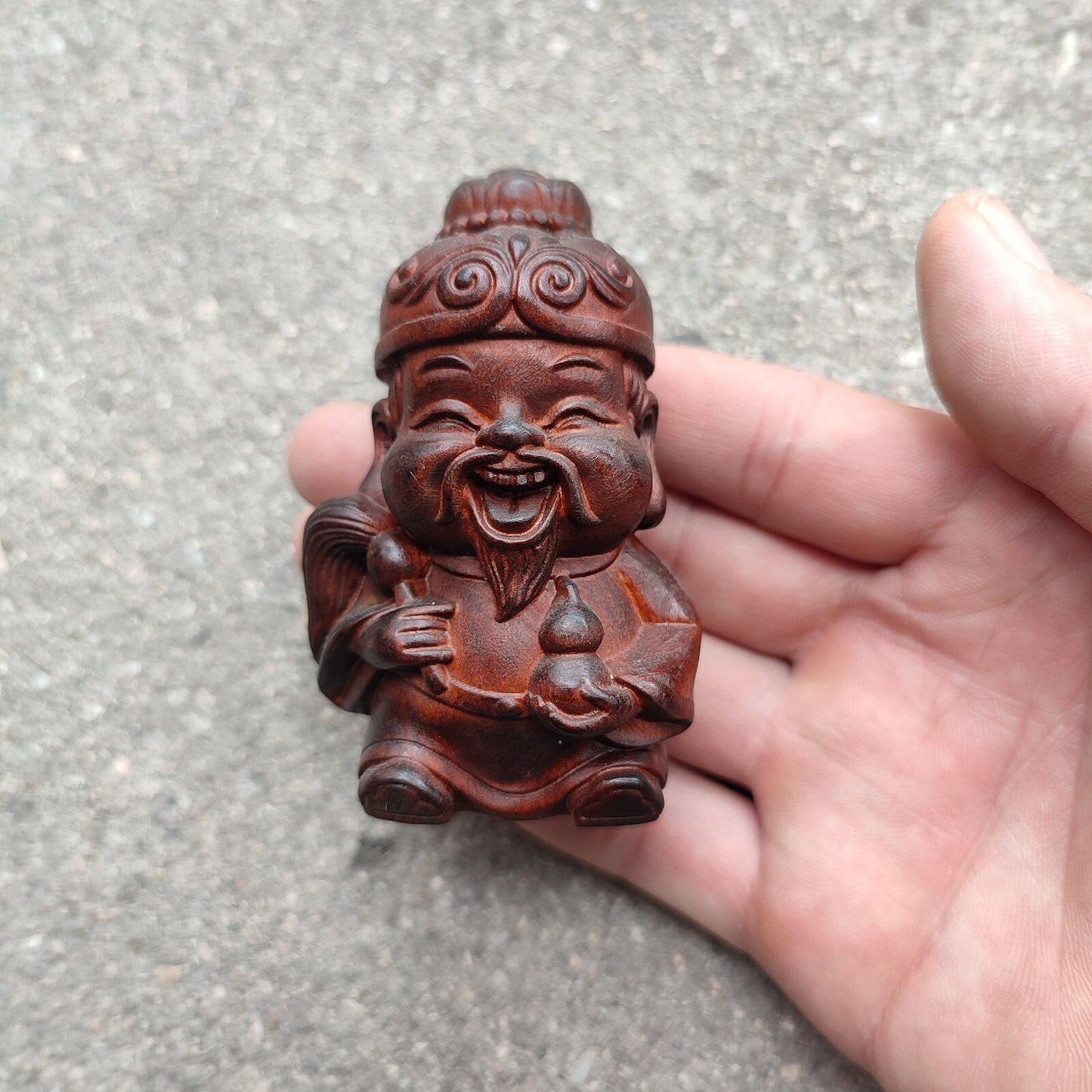 Happy old men Statue Figurines Boxwood Carving little Xmas Gift wooden ornament