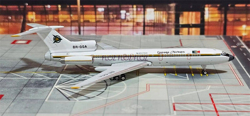 for Phoenix Guyana Airways for Tupolev TU-154M 8R-GGA 1:400 plane Pre-built