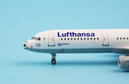 HYJLwings Lufthansa Airlines For Airbus A321 D-AISC Football Nose 1/400 plane