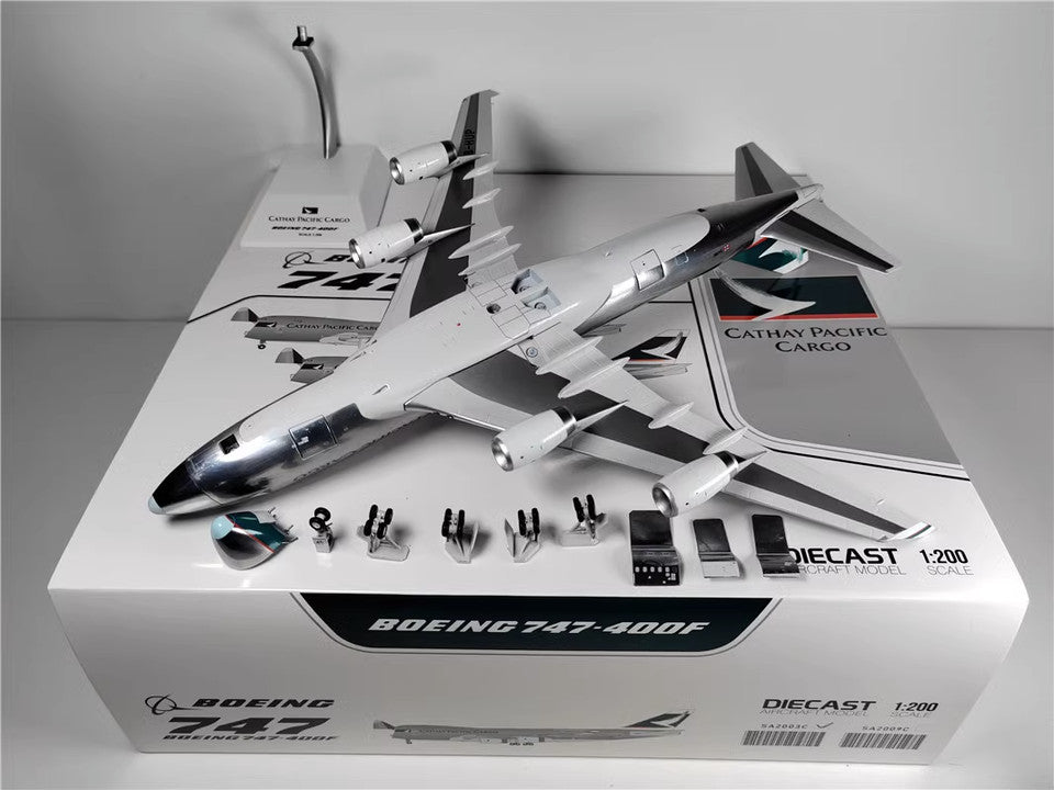 1:200 35CM JC Wings CATHAY PACIFIC BOEING 747-400F Aircraft Diecast Plane Model
