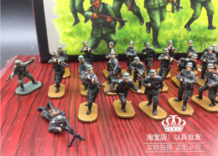 1/72 37Pcs World War II German Infantry Soldier Model