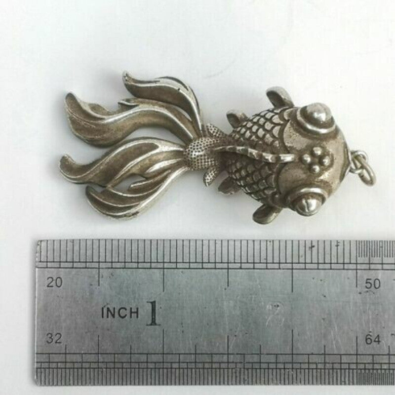 China Tibet Silver Carvings Lovely Fish Pendant Amulet Pendant Won Collection