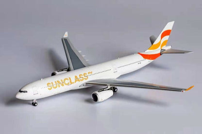 1:400 NG Model SUNCLASS AIRBUS A330-300 Passenger Airplane Diecast Plane Model
