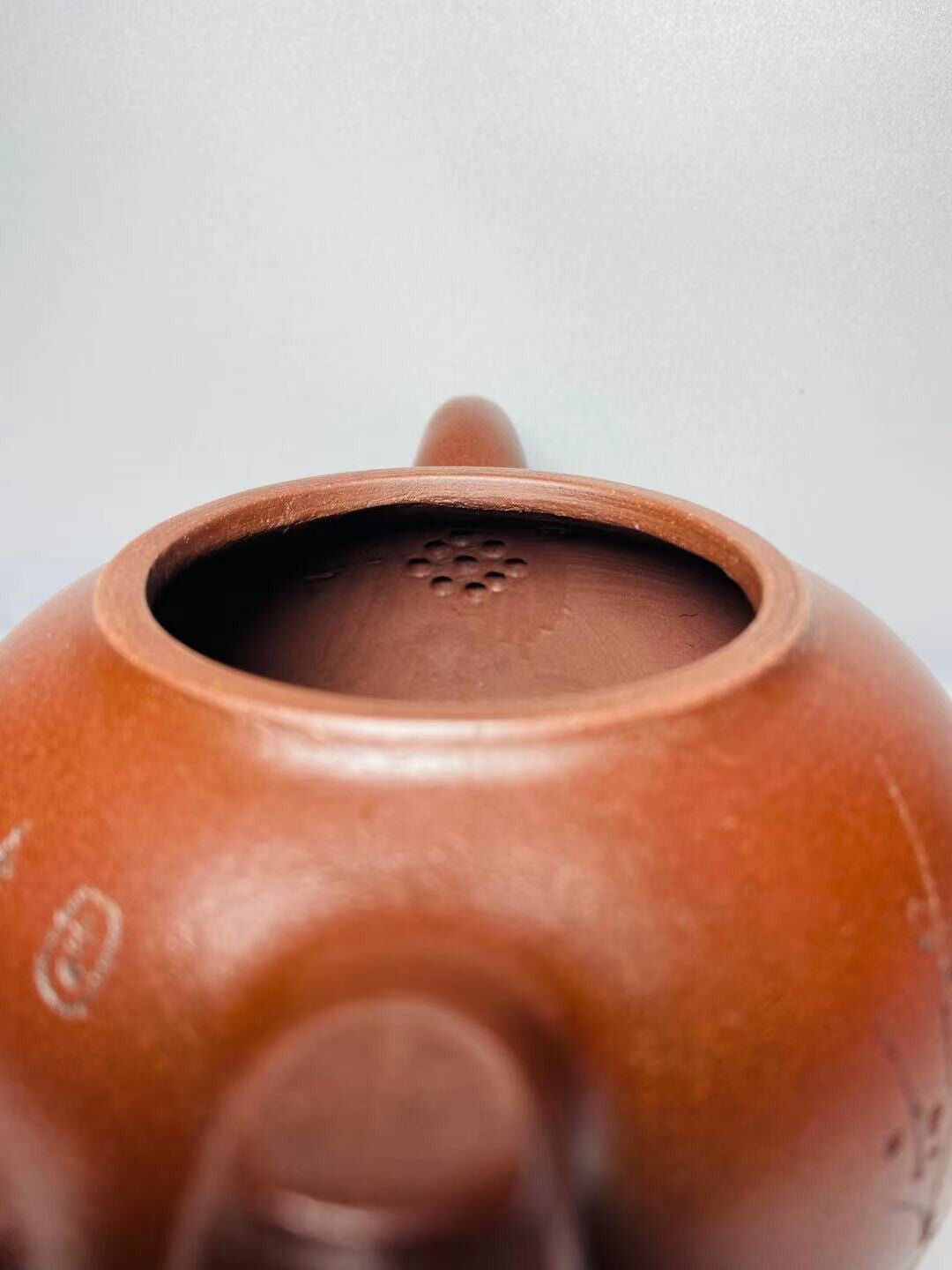 Chinese Yixing Zisha Clay Handmade Exquisite Teapot(招财进宝 底款：顾景舟)