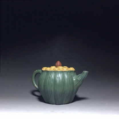 l-0Chinese Yixing Zisha Clay Handmade Exquisite Teapot （莲蓬壶 底款：蒋蓉）