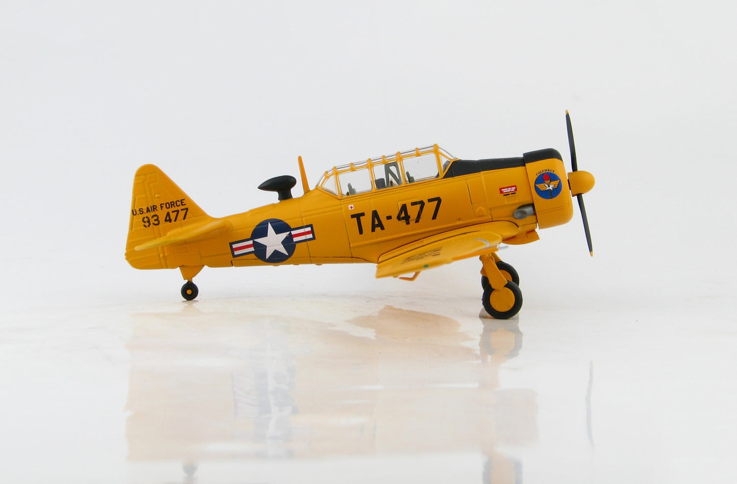 HOBBY MASTER T-6G Texan 49-3477 USAF 1/72 diecast plane model aircraft