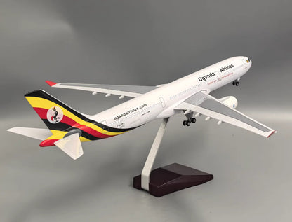 1:135 47CM Uganda Airlines AIRBUS A330 Passenger Plane Landing Gear Resin Model