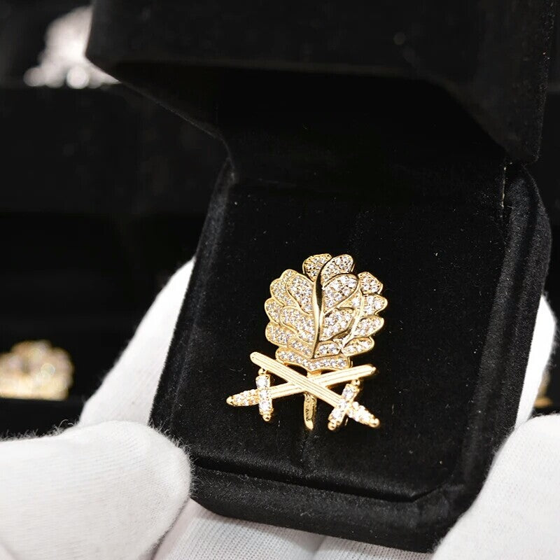 WWII German Gold Diamond Oak Leaf Sword Knight Medal Top Quality Collectible