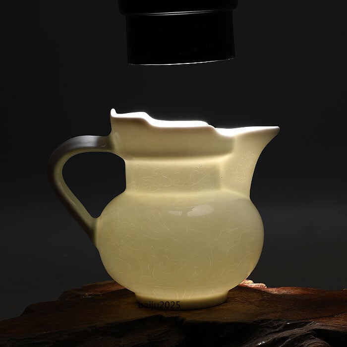 5" Chinese Ming Chenghua White Glaze Porcelain Carved Phoenix Design Teapot