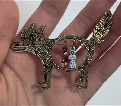 Vintage Wolf Hollow Brooch Cartoon Pendant Unisex Suit Lapel Pin Metal Jewelry