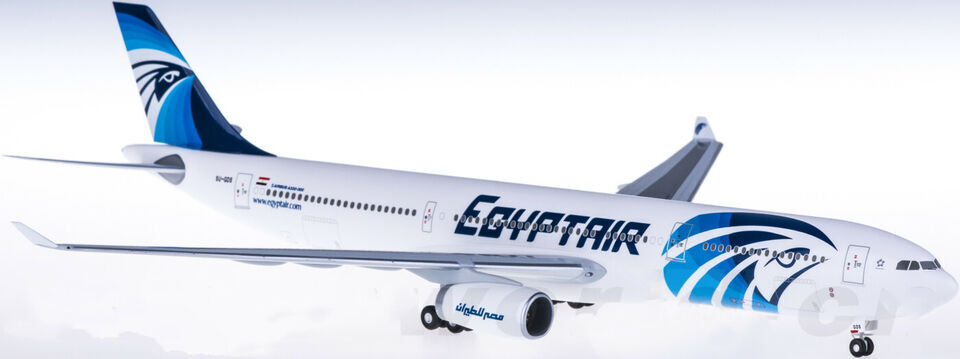 1:200 32CM Hogan EGYPT AIR AIRBUS A330-300 Passenger Airplane ABS Plastic Model