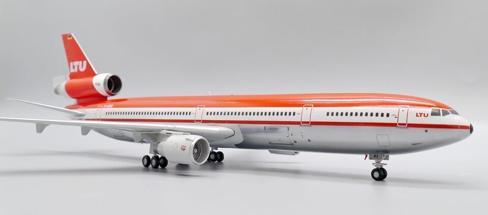 1:200 31CM JC Wings LTU MCDONNELL DOUGLAS MD-11 Airplane Diecast Aircraft Model