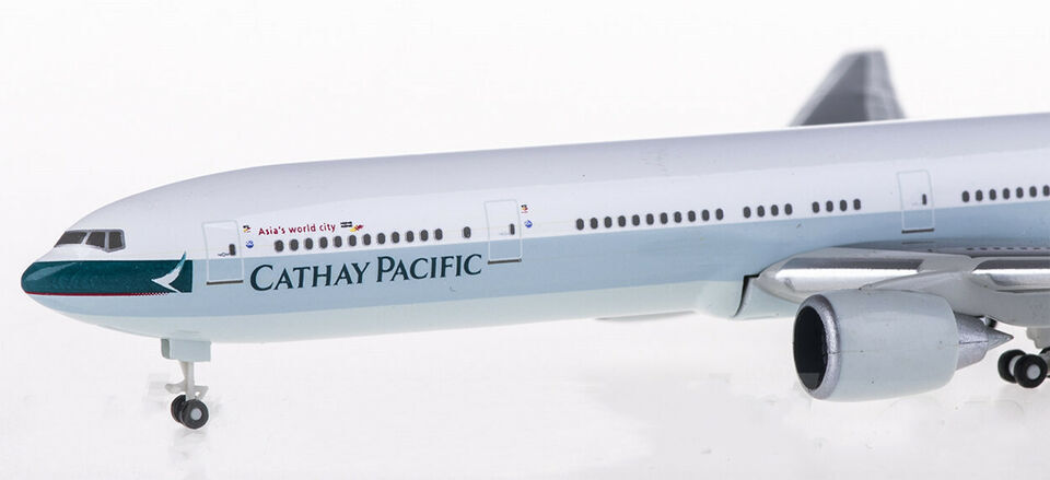 1:500 Hogan CATHAY PACIFIC BOEING 777-300 Passenger Airplane Diecast Plane Model