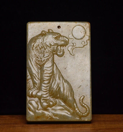 Chinese Natural Hetian Jade Carving Tiger Jade Pendant Jewelry Collections Gift