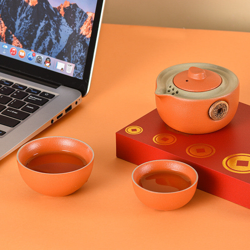 Creative Travel Tea Set Portable Bag Porcelain Tea Pot Matching Tea Cup In China