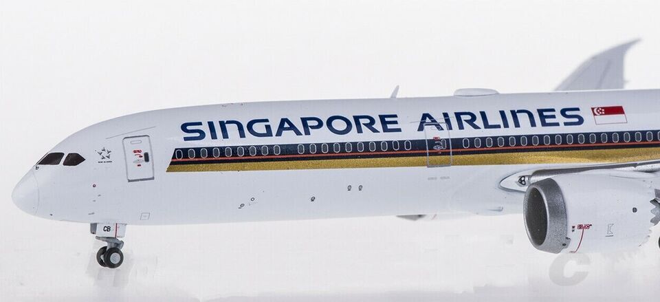 1:400 JC Wings SINGAPORE AIRLINES BOEING 787-10 Passenger Airplane Diecast Model