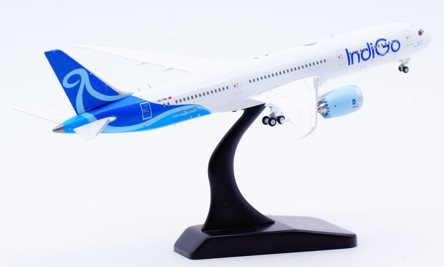 1:400 JC Wings Indigo B787-9 LN-FNC Passenger Airplane Diecast Aircraft Model