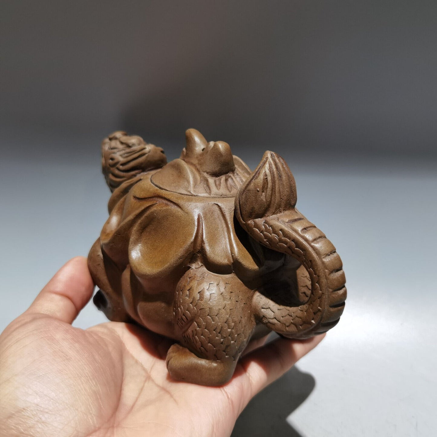 Chinese Yixing Zisha Clay Handmade Exquisite Teapot（龙龟壶 低款：陈鸣远）