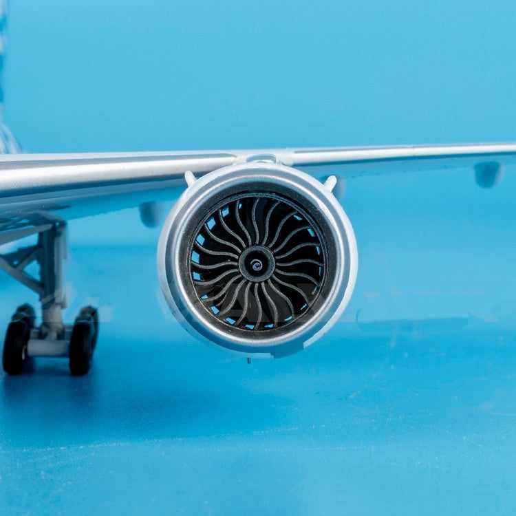 1:200 37CM JC Wings Airbus A350-1000XWB Passenger Plane Diecast Aircraft Model