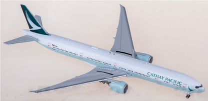 1:400 Phoenix Cathay Pacific Boeing 777-300ER Airplane Diecast Aircraft Model