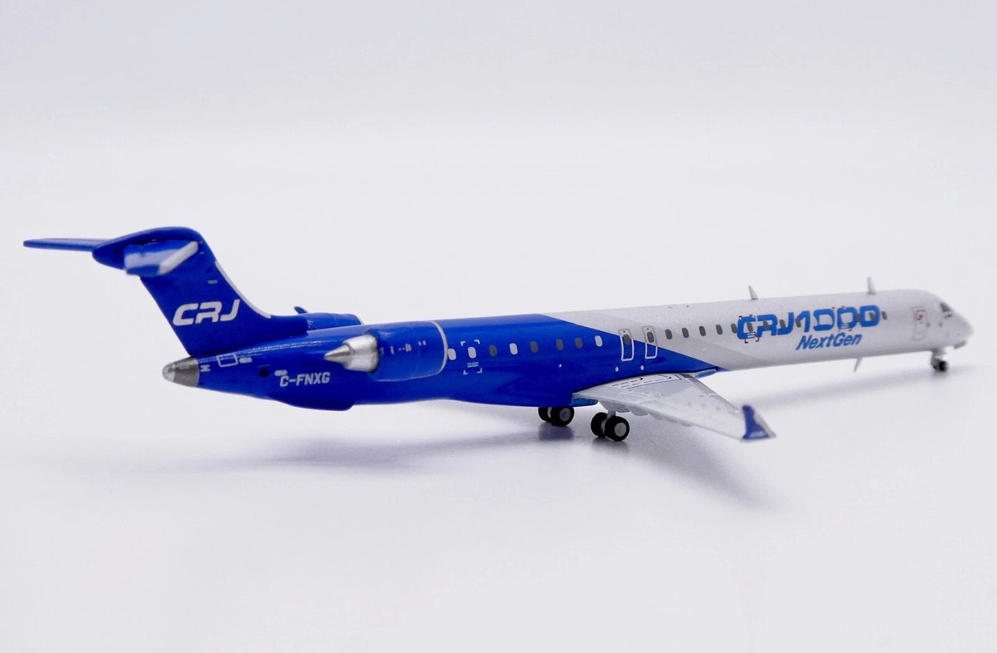 1:400 JC Wings Bombardier CRJ1000ER Passenger Airplane Diecast Plane Model