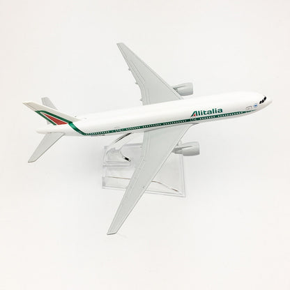 1:400 16cm Alitalia B777 Plane Model Alloy Aircraft Diecast Airplane Ornaments