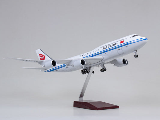 1:160 47CM AIR CHINA BOEING 747-8 Aeroplane Landing Gear Resin Aircraft Model