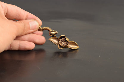 Pure Solid Brass Carved Lotus Frog Tea Ceremony Copper Tea Pet Small Ornament