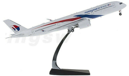 1:200 33CM Phoenix Malaysia Airlines A350-900 Passenger Airplane Diecast Model