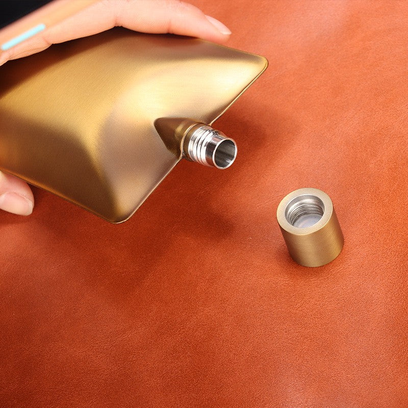 Creative stainless steel wine flask, 6 oz, wavy design, portable for outdoor use