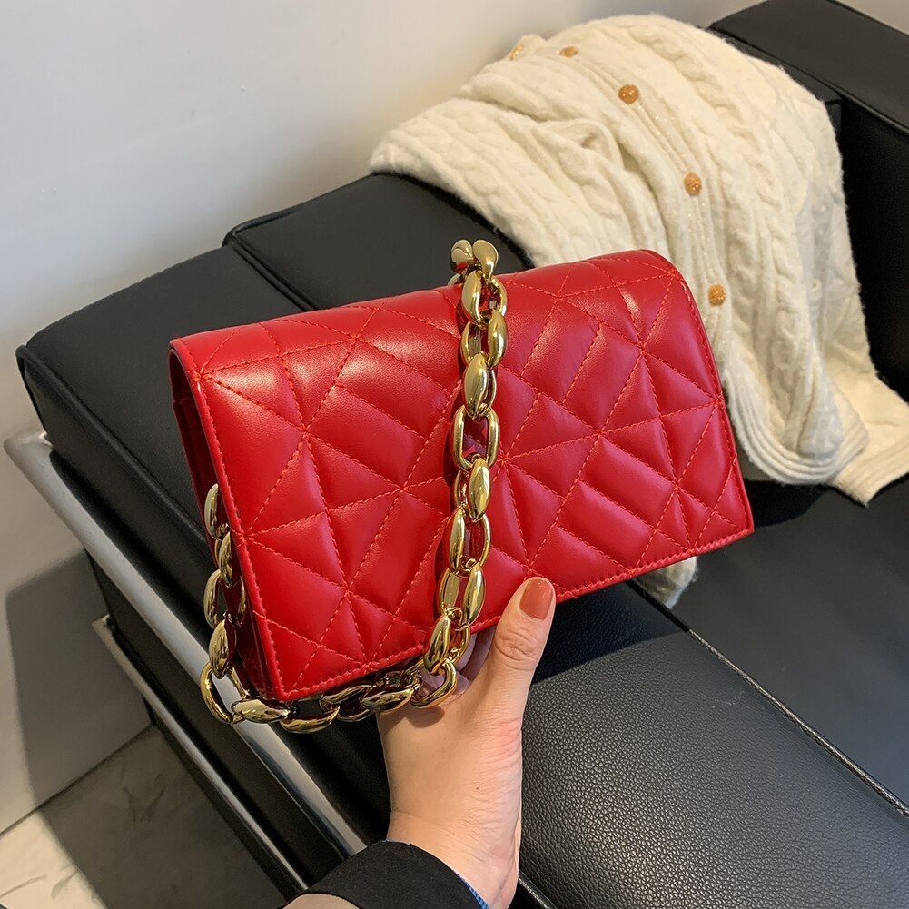 Women Shoulder Bag Metal Thick Chain Quilted Purse Handbag Clutch Bag 22*14*6 CM